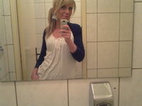 Blonde amateur girl Fabienne selfies