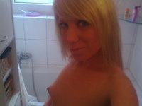 Blonde amateur girl Fabienne selfies