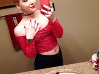 Sexy short haired teen GF pics collection