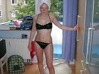 Blonde exhibitionist MILF Nicole pics collection