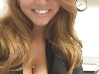 Sexy michigan college girl posing nude