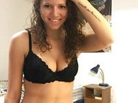 Sexy michigan college girl posing nude
