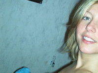 Blonde amateur MILF Jennifer sexlife