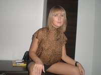 Blond amateur wife Larissa