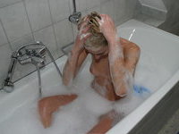 Beautiful amateur girl nude at bath