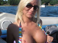 Hot blonde MILF pics collection