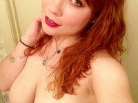 Sexy redhead amateur girl