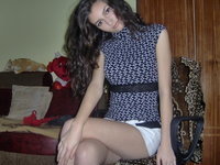 Teen GF Ilona posing in her room