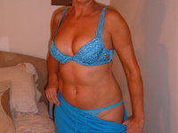 Kinky hairy blonde MILF