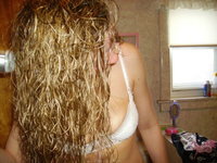 Hairy GF Jenni after shower