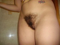 Hairy GF Jenni after shower