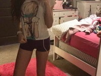 Young amateur GF Kelly private selfies
