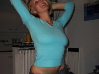 Blonde amateur wife homemade pics