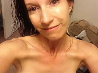 Fake tit amateur MILF