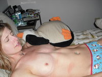 Leggy blonde wife nude posing pics
