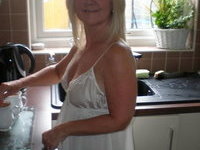 Mature amateur blonde wife sexlife