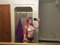 Teenage amateur GF nude selfies collection