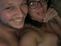 Amateur couple share homemade pics