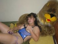 Chubby babe toying her pussy