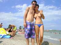 Summer vacation pics from real couple