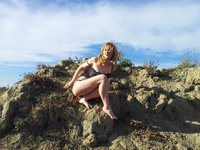Sexy amateur blonde wife love posing nude