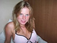 sweet amateur teen girlfriend