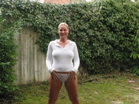 Real amateur blonde wife NN pics