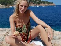 Blonde amateur wife sexlife