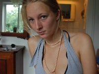 Blonde amateur wife sexlife