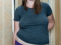 Chubby bisex amateur wife with hairy pussy sexlife pics