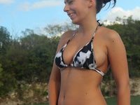 Amateur couple share homemade pics from vacation