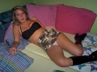 Sexy amateur blonde wife love posing on cam