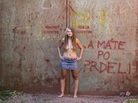 Teenage amateur GF first pro nude pics