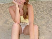 Blonde amateur GF at beach nn pics
