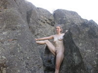 Amateur wife posing naked at rocks