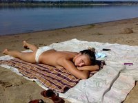 sweet amateur teen girlfriend topless at beach