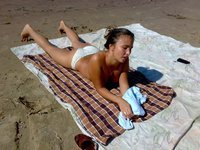 sweet amateur teen girlfriend topless at beach