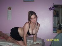 Teenage amateur GF in her room