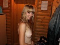 Blonde amateur GF nakad at sauna