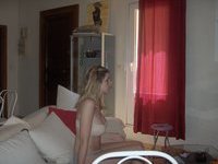 Blonde amateur wife homemade pics