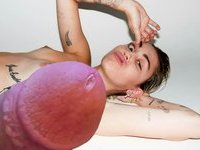 Miley Cyrus und mein Schwanz REPOST AND EXPOSE