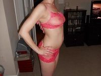 Blonde amateur MILF loves to stuff her pussy