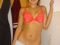 Super sexy latina shows off her amazing body