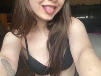 Sweet amateur teen babe