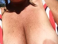 Hot body MILF with big tits