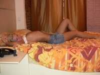 Sexy blond babe homemade porn
