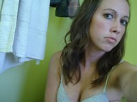 Young amateur babe exposed