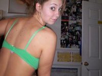 Amateur mom naked at home