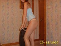 Amateur wife love posing for hubby