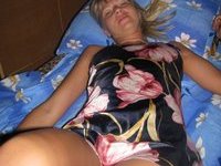 Blond amateur wife sexlife pics